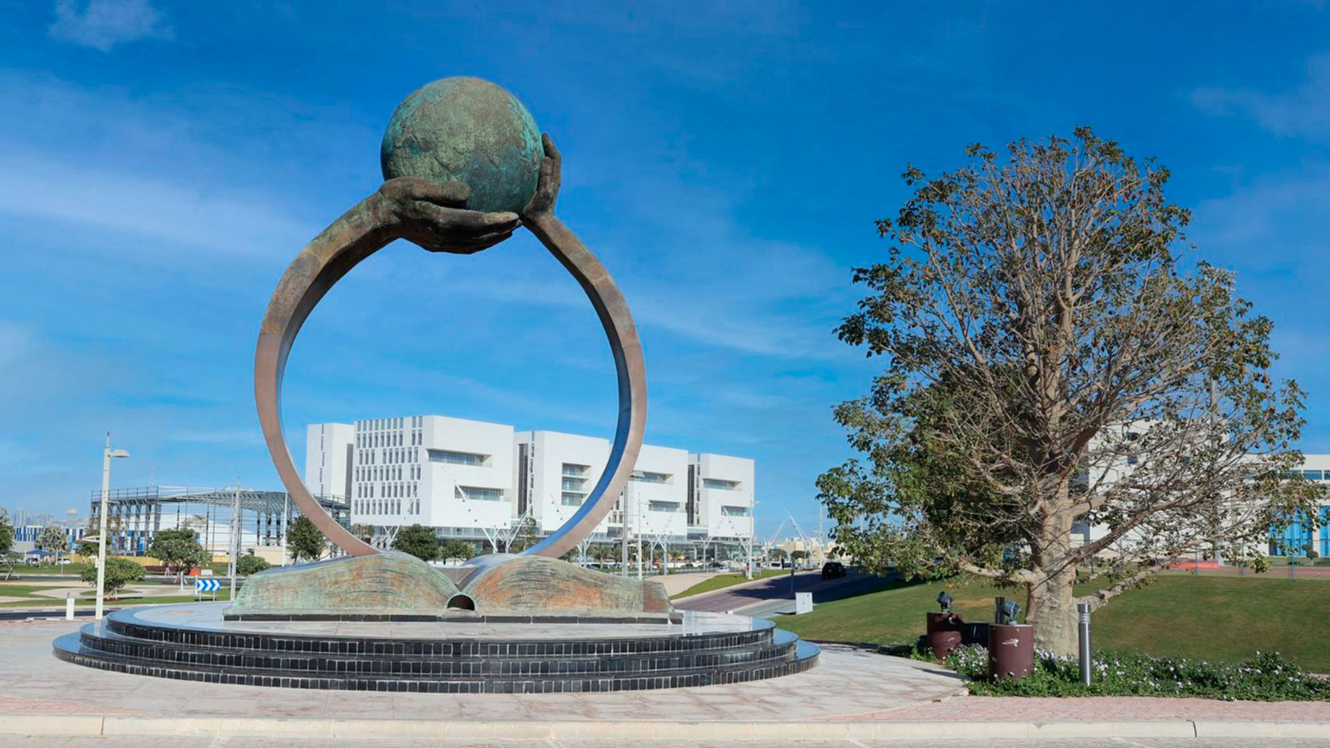 The world’s first building in the shape of the year, in Doha, Qatar