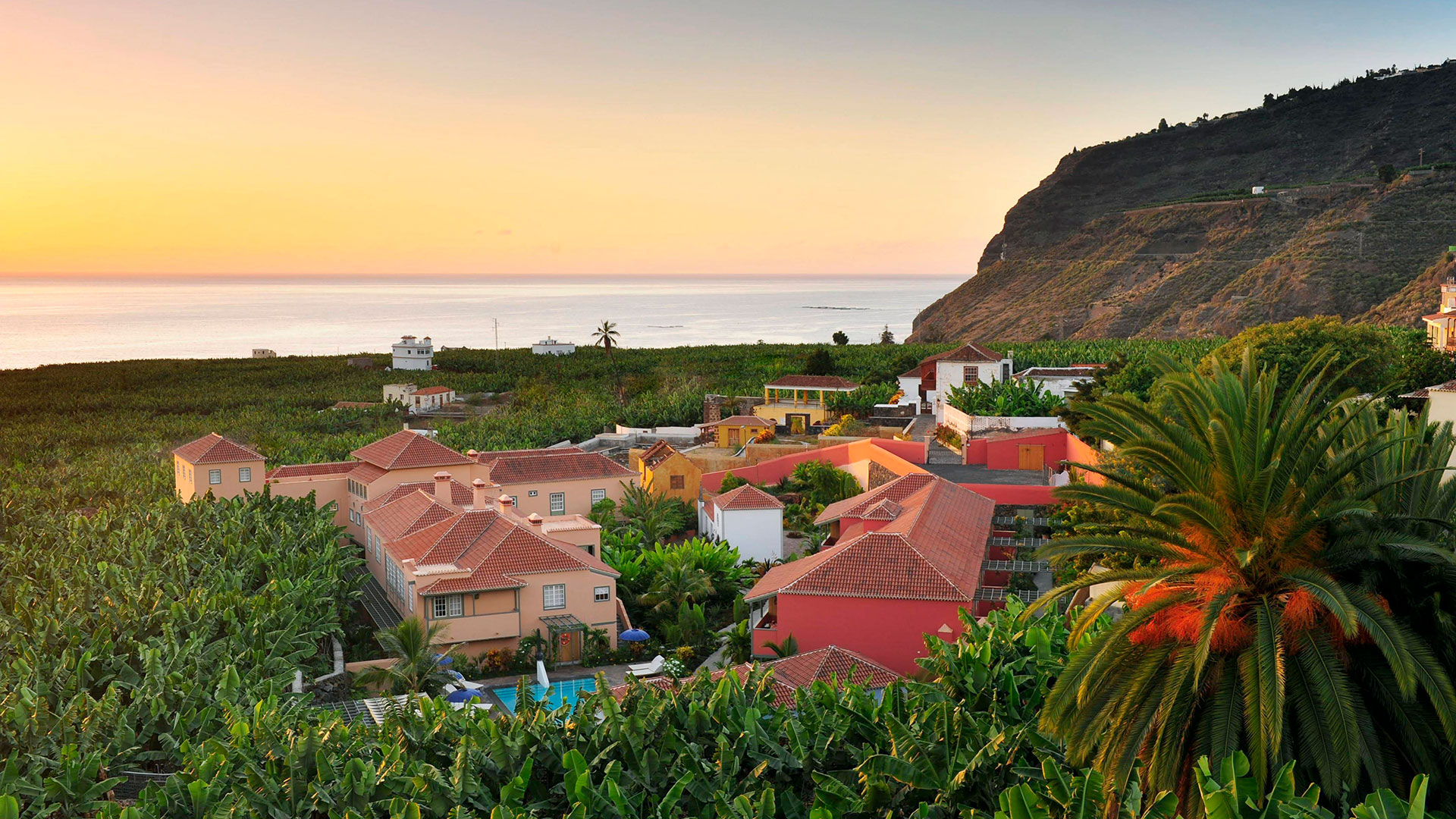 Hotel Hacienda de Abajo, Best Historic Hotel in Europe
