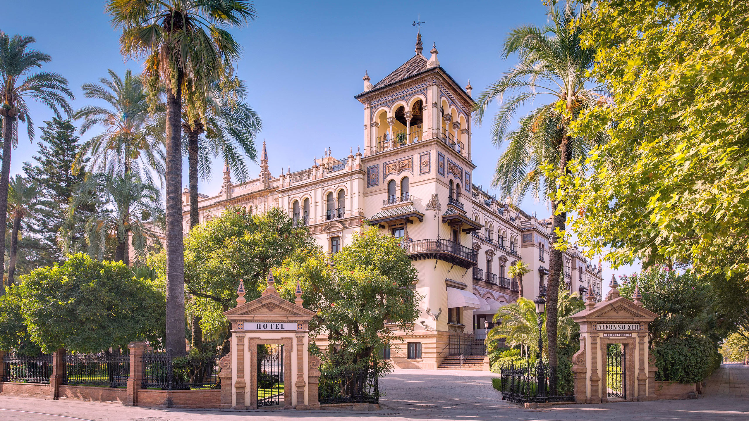 Hotels of the world: Hotel Alfonso XIII, Seville, Spain
