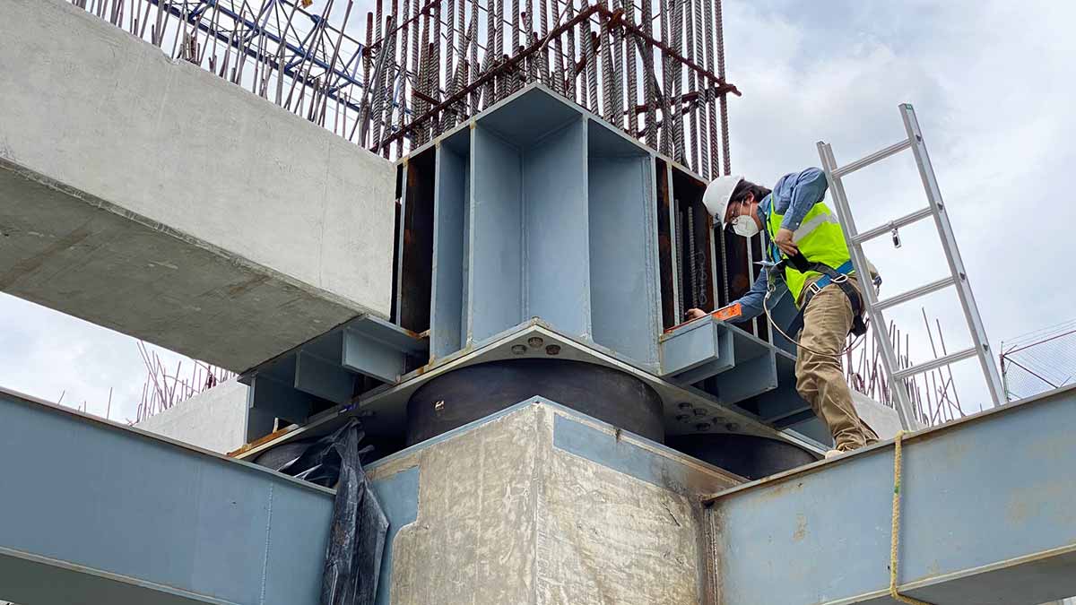 Seismic isolators in construction and architecture