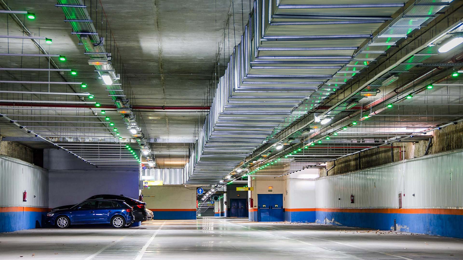 Ventilation and smoke extraction in underground car parks