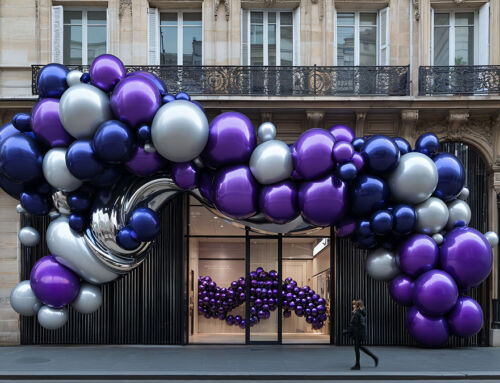 Temporary façade design in Paris shops