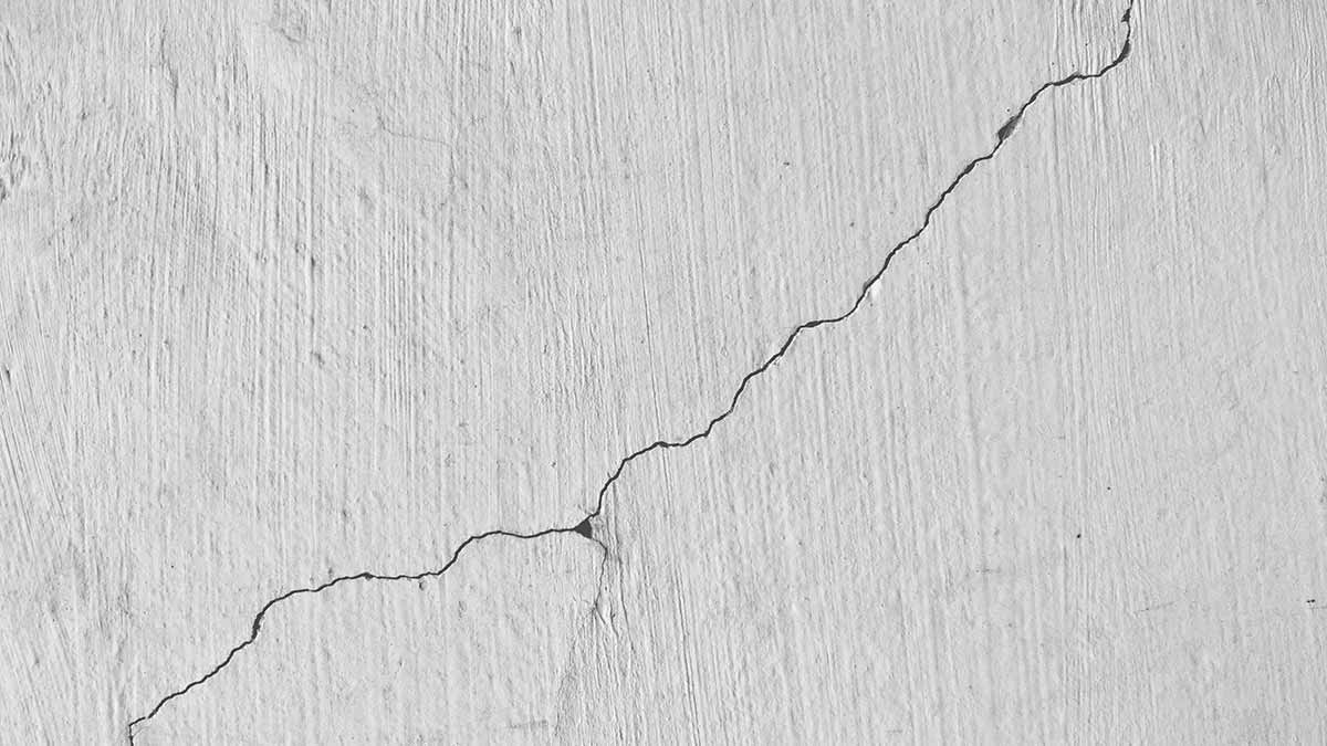 How to read cracks in structures and buildings