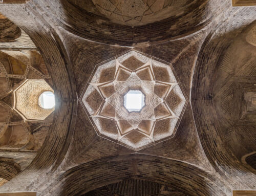 Light in Islamic architecture