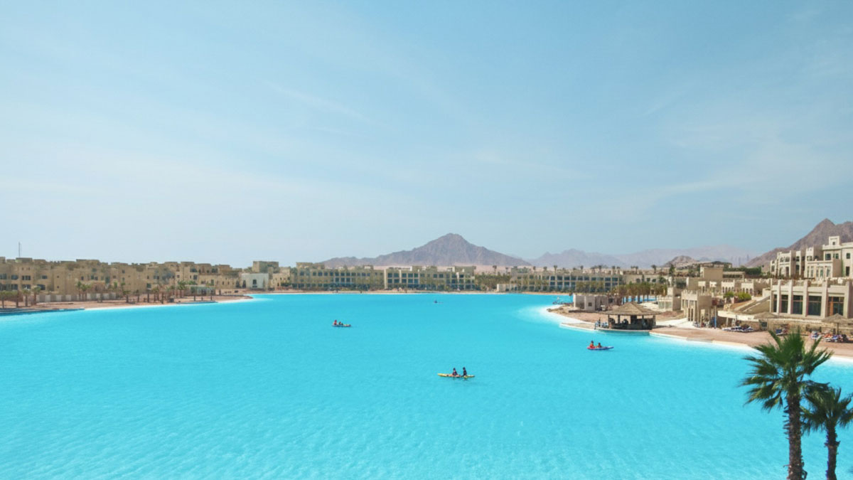 The world’s 5 largest swimming pools