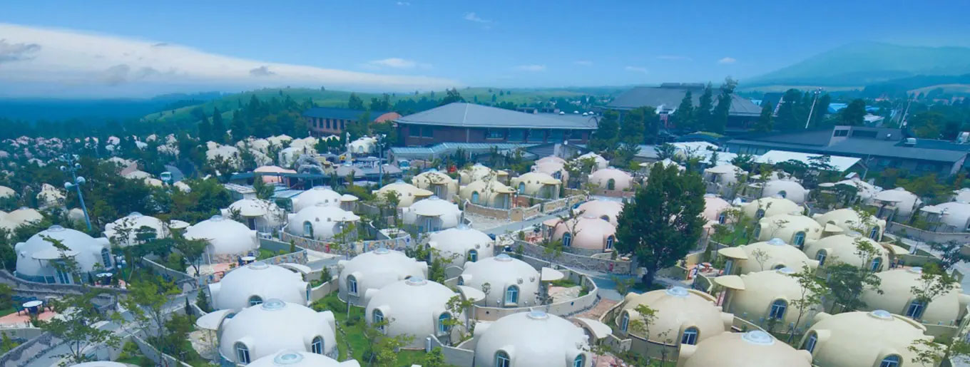 Unique-tourism-at-Aso-Farm-Land-02