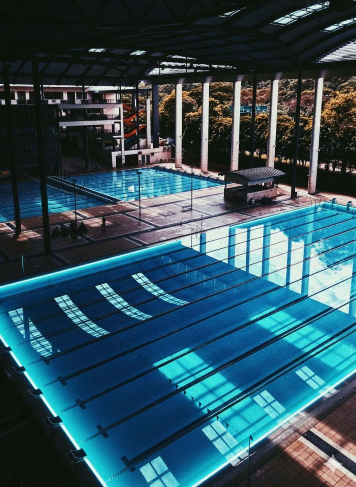 LED-lighting-in-swimming-pools-01