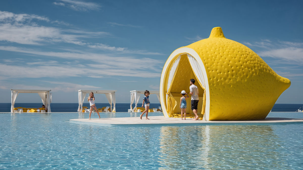 Recreational platforms in hotels and resorts